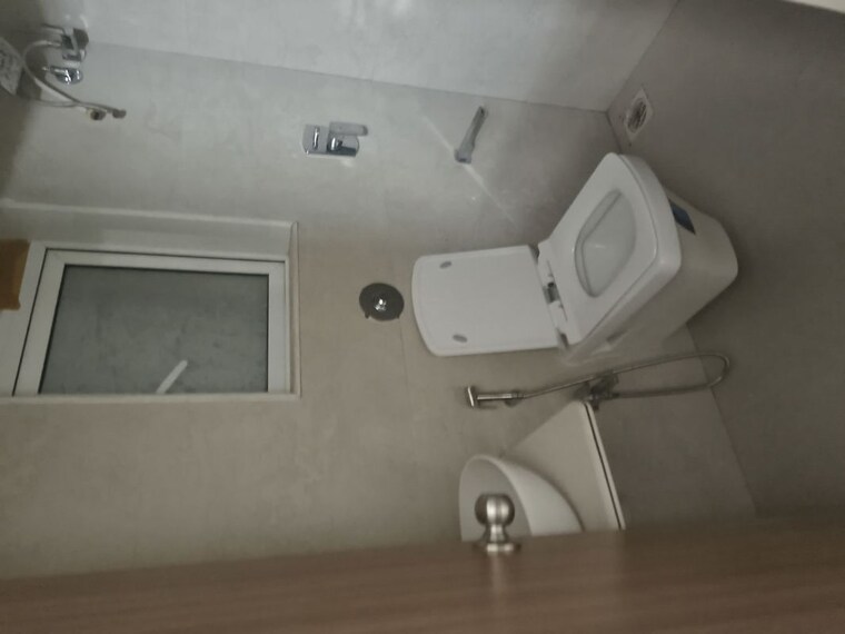 Bathroom, kurla east 1 Bedroom 450 Sq.Ft. Apartment In Kurla East Mumbai 10163608