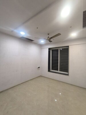 Room in 3 BHK Apartment at Dhamani Road – for Rent