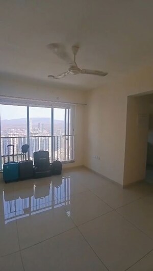 Room in 1 BHK Apartment at Godrej Nest Kandivali, Kandivali East – for Rent