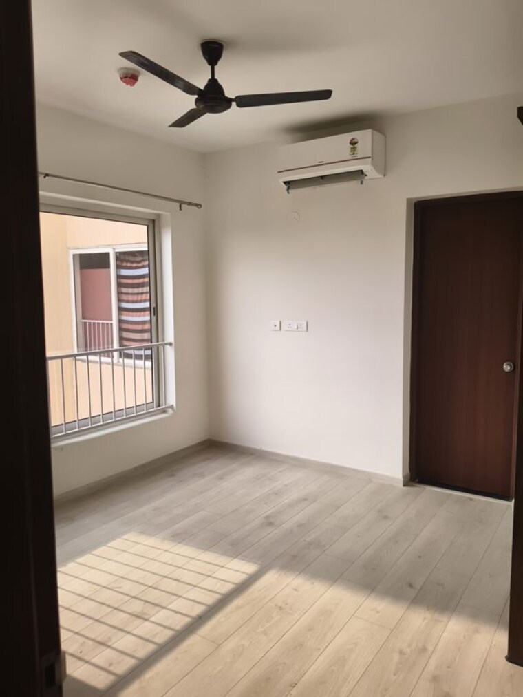 Room, shapoorji-pallonji-joyville-phase-2 3 Bedroom 1852 Sq.Ft. Apartment In Sector 102 Gurgaon 10163606