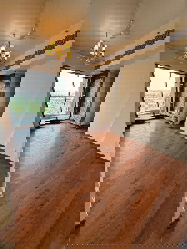 4 BHK + Servant Room 2000 Sq.Ft. Apartment in BPTP Park Prime