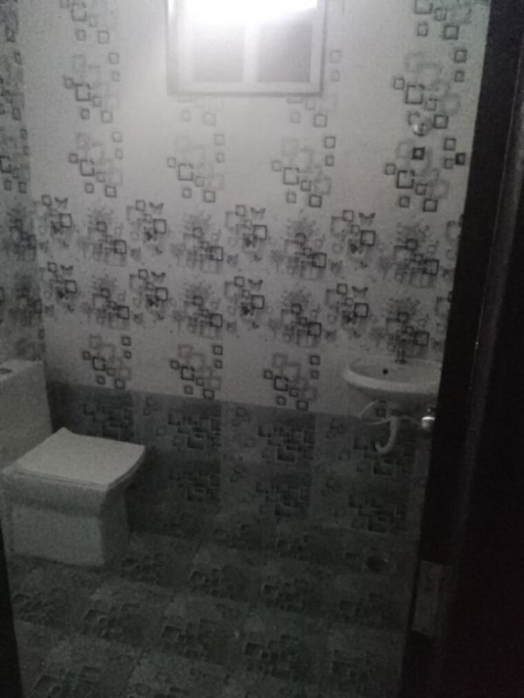 Bathroom, pothinamallayya palem 3 Bedroom 1900 Sq.Ft. Builder Floor In Pothinamallayya Palem Vizag 9856143