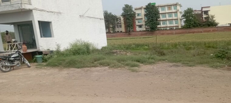 undefined, ludhiana chandigarh hwy  100 Sq.Yd. Plot In LudhianA Chandigarh Hwy Mohali 10144478