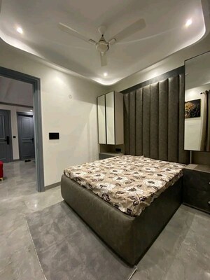 Bedroom in 1 BHK Apartment at Chattarpur – for Rent