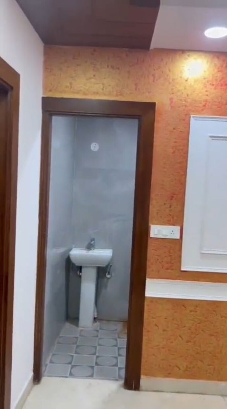 Room, happy-home-noida 2 Bedroom 750 Sq.Ft. Builder Floor In Sector 73 Noida 10163773