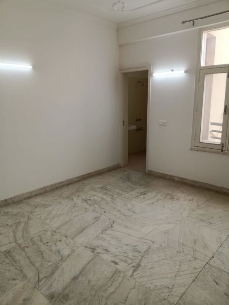 Room, the-crescent 4 Bedroom 1850 Sq.Ft. Apartment In Sector 50 Noida 10163774