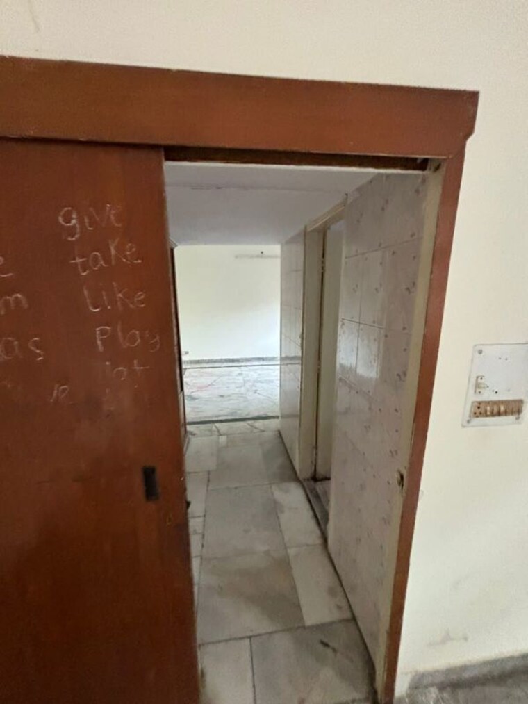 Kitchen, shatabdi-vihar-sector-61 3.5 Bedroom 1750 Sq.Ft. Apartment In Sector 61 Noida 10163783