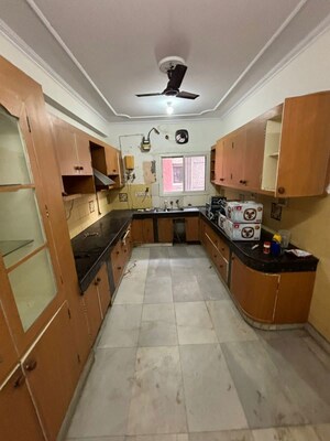 Kitchen in 3.5 BHK Apartment at Shatabdi Vihar Sector-61, Sector 61 – for Rent