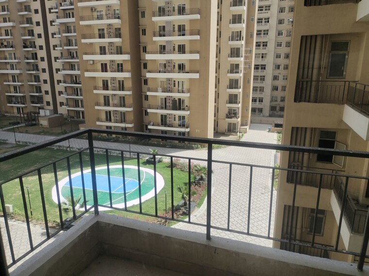 Exterior View, amrapali-crystal-homes 3 Bedroom 1375 Sq.Ft. Apartment In Sector 76 Noida 10163786