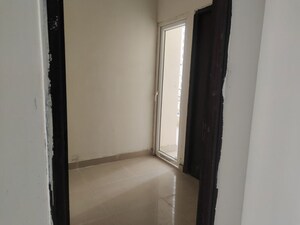 3 BHK Apartment For Sale in Amrapali Crystal Homes, Sector 76