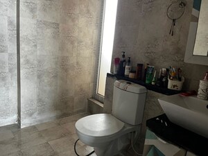 Bathroom in 4 BHK Apartment at Parsvnath Srishti, Sector 93 – for Rent