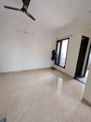 Room in 3 BHK Apartment at Chattarpur – for Rent