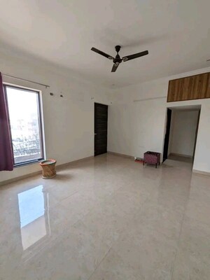 Room in 3 BHK Apartment at Chattarpur – for Rent