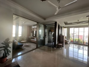 Living Room in 3 BHK Builder Floor at Unitech Nirvana Country Cedar Crest, Sector 50 – for Rent