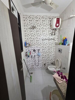 Bathroom in 3 BHK Builder Floor at SS Mayfield Gardens, Sector 51 – for Rent