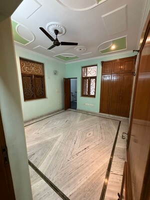 Bedroom in 3.5 BHK Builder Floor at RWA Apartments Sector 53, Sector 53 – for Rent