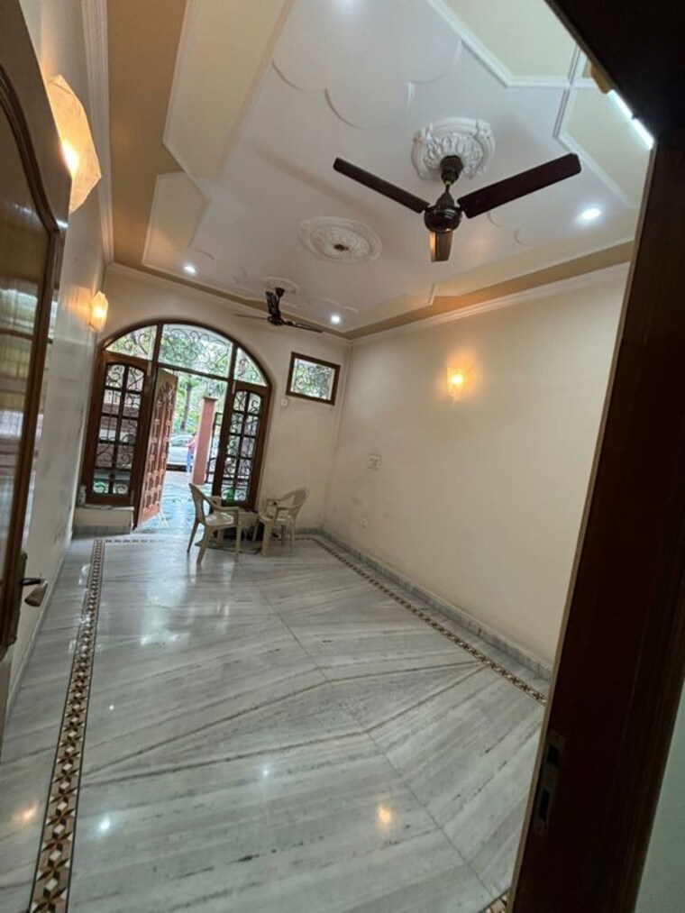 Room, rwa-apartments-sector-53 3.5 Bedroom 1850 Sq.Ft. Builder Floor In Sector 53 Noida 10163810