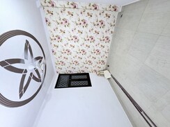 1 BHK + Extra Room Builder Floor For Rent in Khirki Extension