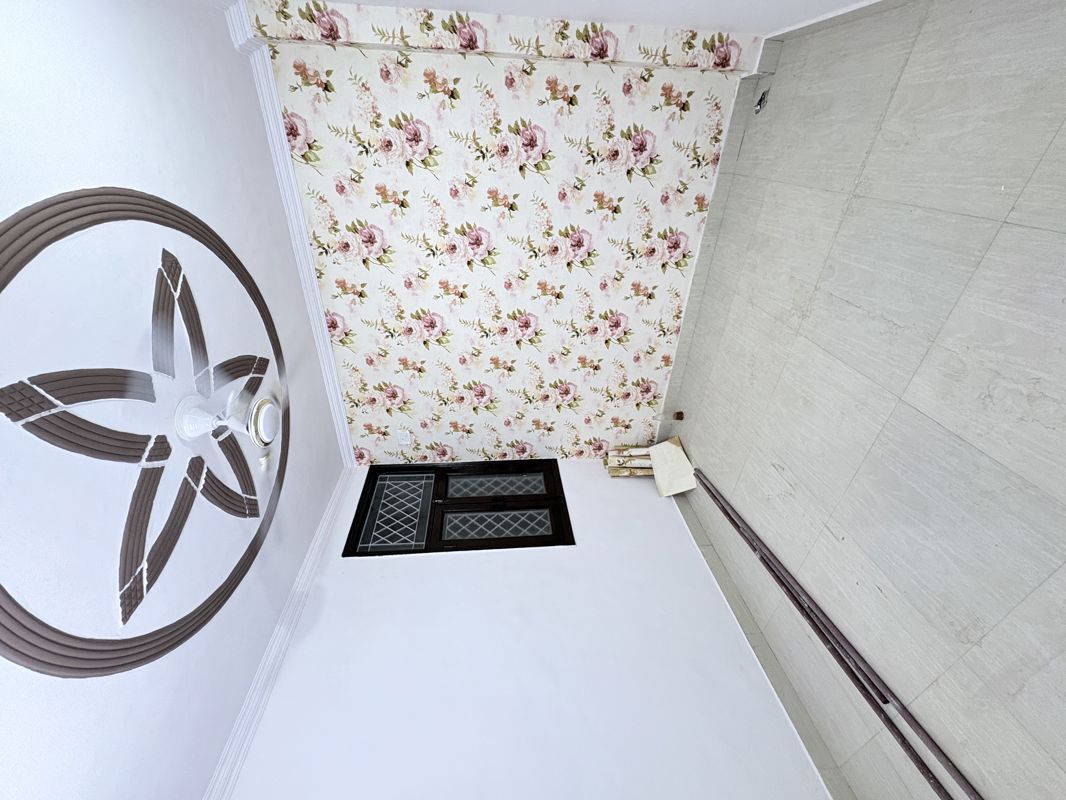 1 BHK + Extra Room Builder Floor For Rent in Khirki Extension