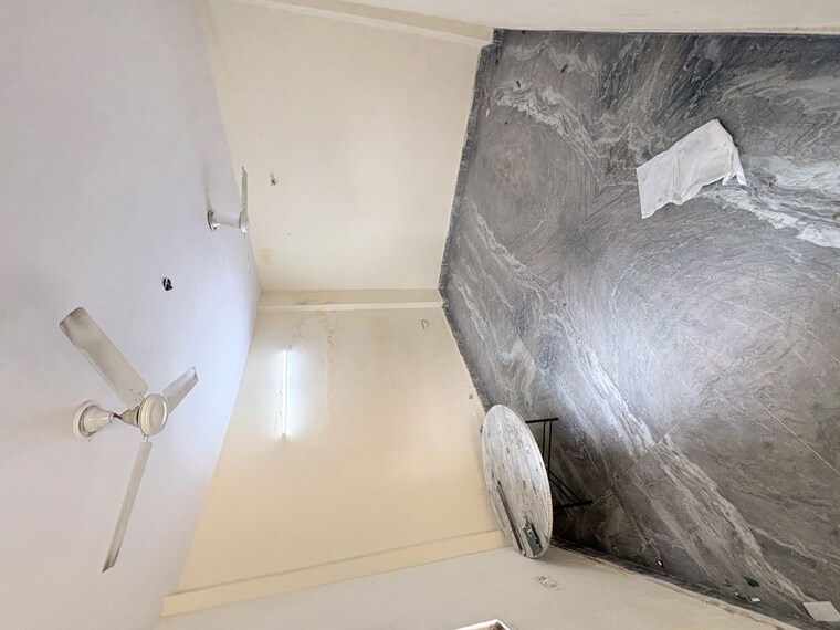 Bathroom, khirki extension 1 Bedroom 50 Sq.Yd. Builder Floor In Khirki Extension Delhi 10163798