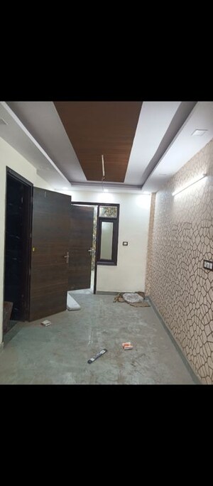 Room in 2 BHK Builder Floor at Shastri Nagar – for Rent