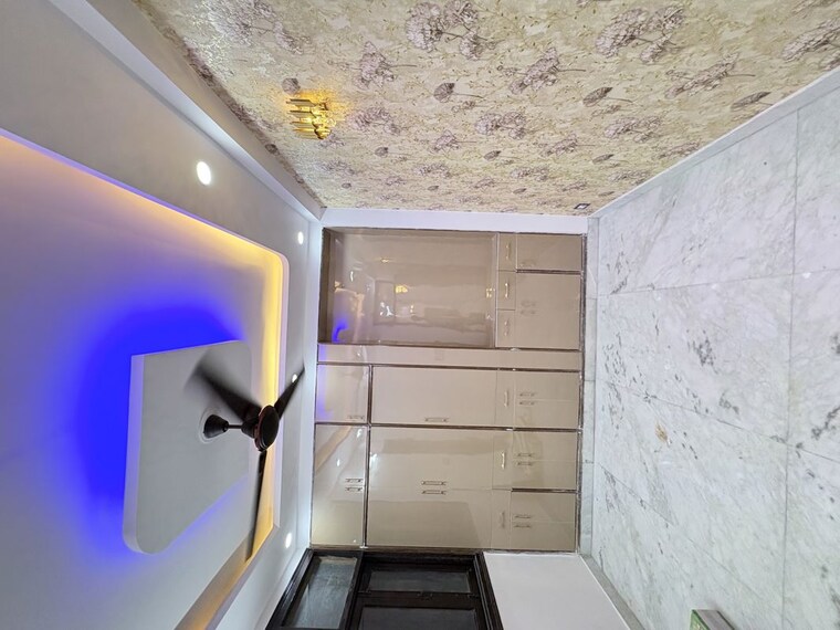 Master Bedroom, khirki extension 3 Bedroom 100 Sq.Yd. Builder Floor In Khirki Extension Delhi 10163821