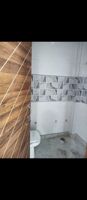 Bathroom in 2 BHK Builder Floor at Shastri Nagar – for Rent