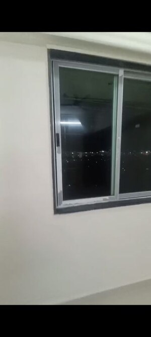 Room in 3 BHK Apartment at Vakola – for Rent