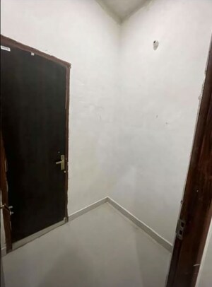 Furnished Amenities in 4 BHK Builder Floor at Buddhi Vihar – for Rent