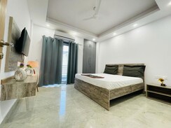 1 BHK Builder Floor For Rent in Global Foyer