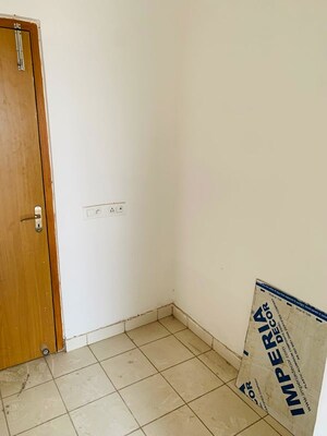 Room in 4 BHK Apartment at SS The Leaf, Sector 85 – for Rent