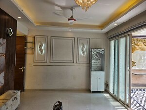 2 BHK Apartment For Rent in Mahagun Meadows, Sector 150
