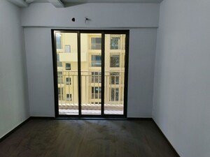 Room in 1 BHK Apartment at Imperial Splendora, Vasai East – for Rent