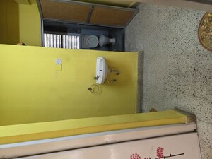 Furnished Amenities in 1.5 BHK Apartment at New India Himalaya, Andheri East – for Rent