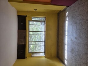 Room in 1.5 BHK Apartment at New India Himalaya, Andheri East – for Rent