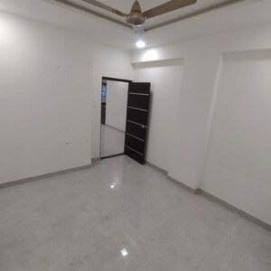 Room in 2 BHK Apartment at New Manish Nagar – for Rent