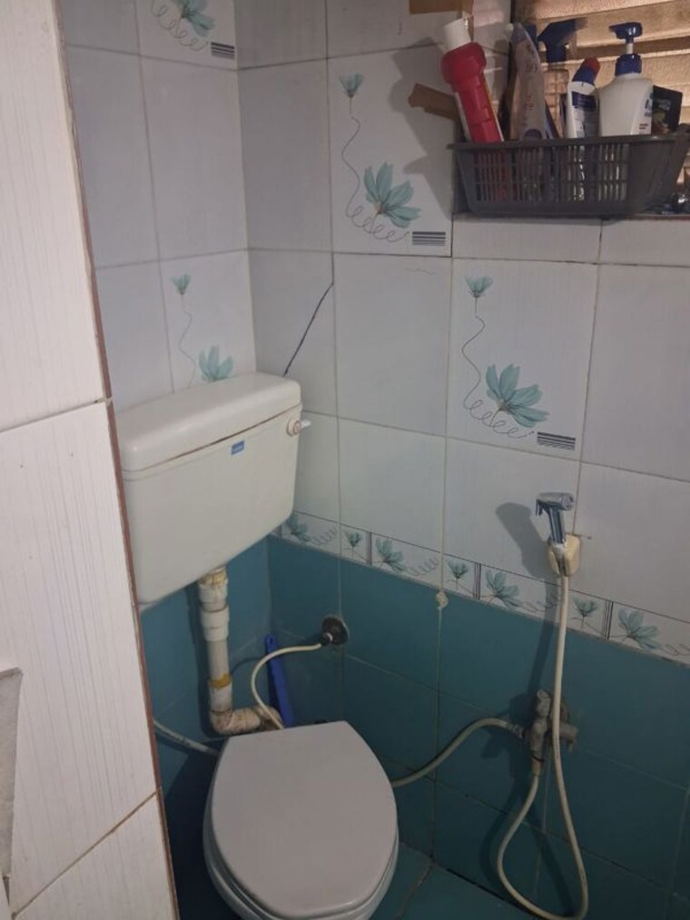 Bathroom, jivraj park 1 Bedroom 900 Sq.Ft. Apartment In Jivraj Park Ahmedabad 10163963