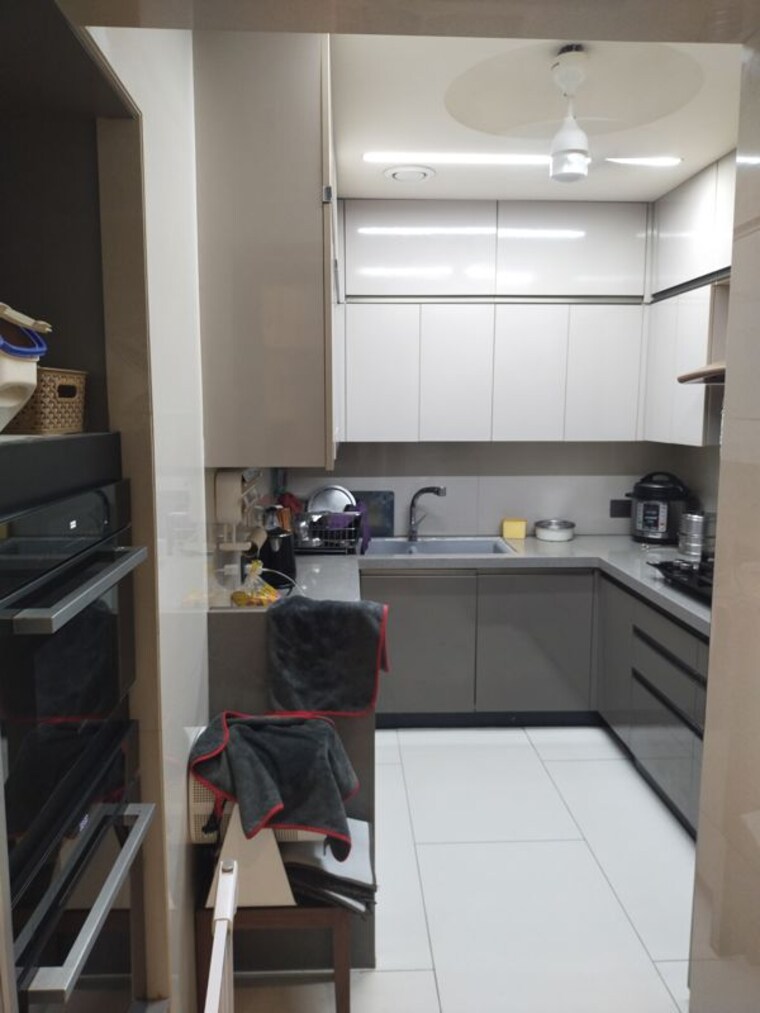 Kitchen, gurukrupa-nirmalam 2 Bedroom 635 Sq.Ft. Apartment In Bandra East Mumbai 10164001