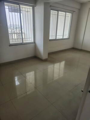 Room in 2 BHK Apartment at Mihan – for Rent