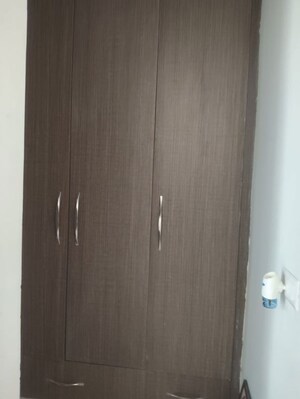 Furnished Amenities in 2 BHK Apartment at Antriksh Golf View, Sector 78 – for Rent