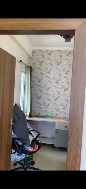 Bathroom in 2.5 BHK Apartment at Amrapali Riverview, Amrapali Leisure Valley – for Rent