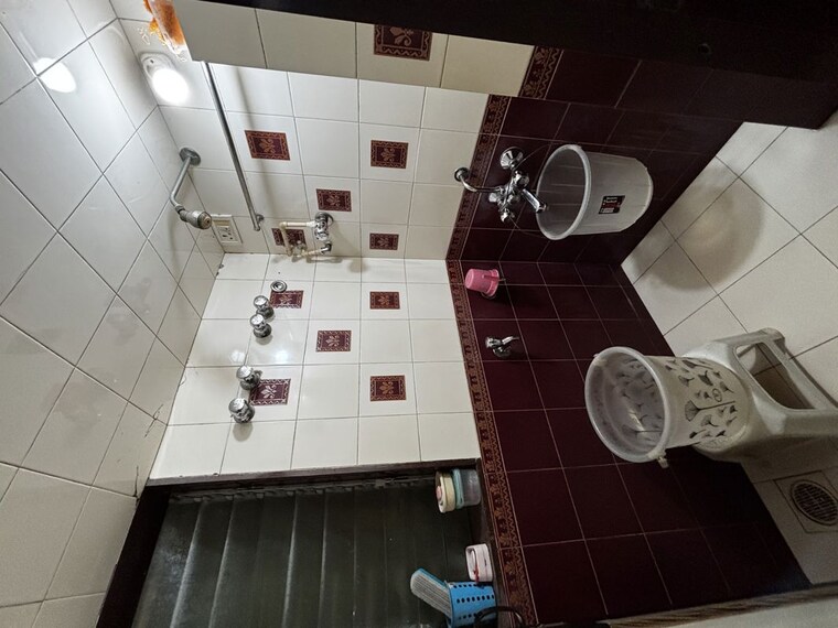 Attached Bathroom, gokuldham colony 1 Bedroom 400 Sq.Ft. Apartment In Gokuldham Colony Mumbai 10164027