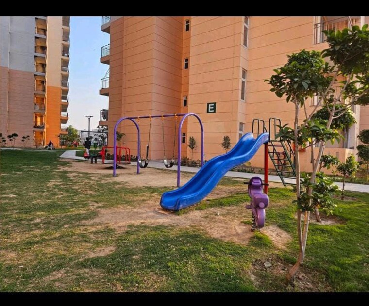 Garden, rof-amaltas 3 Bedroom 645 Sq.Ft. Apartment In Sector 92 Gurgaon 10164039