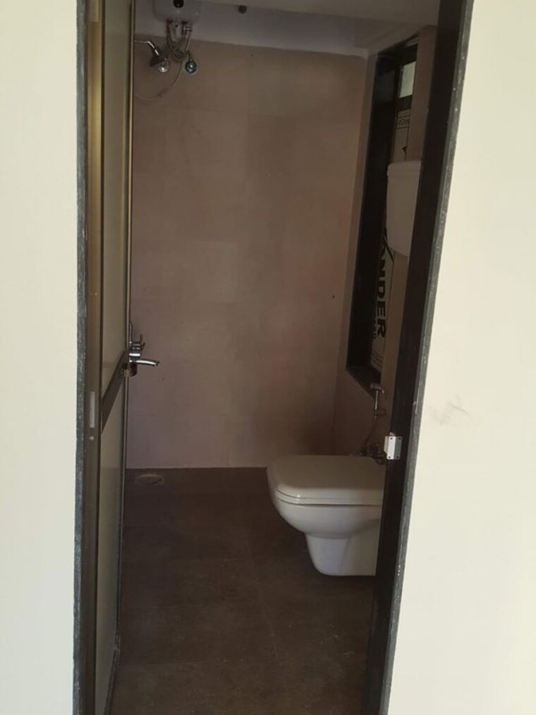 Bathroom, savarkar nagar 1 Bedroom 400 Sq.Ft. Independent House In Savarkar Nagar Thane 10164053