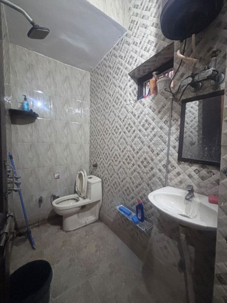 Master Bedroom, mukherjee nagar 2 Bedroom 900 Sq.Ft. Builder Floor In Mukherjee Nagar Delhi 10164062