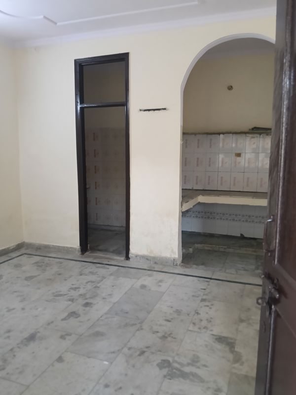 1 RkBuilder Floor For Rent in Mukherjee Nagar
