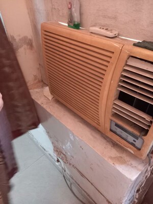 Balcony in Studio Builder Floor at Outram Lines – for Rent