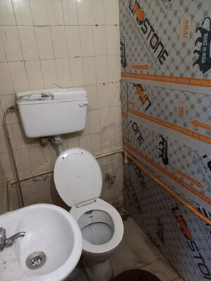 Studio Builder Floor For Rent in Outram Lines