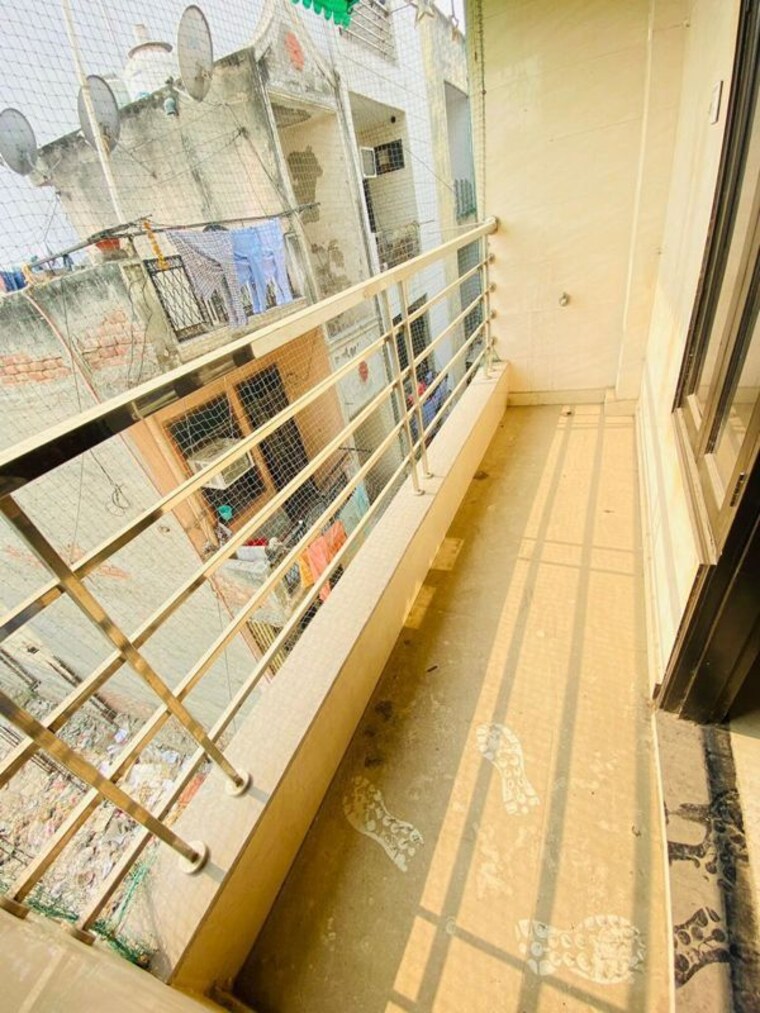 Balcony, uttam nagar 1 Bedroom 450 Sq.Ft. Builder Floor In Uttam Nagar Delhi 10164091