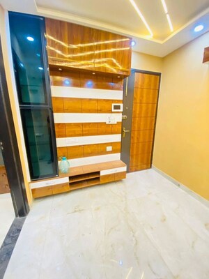 Bedroom in 1 BHK Builder Floor at Uttam Nagar – for Rent